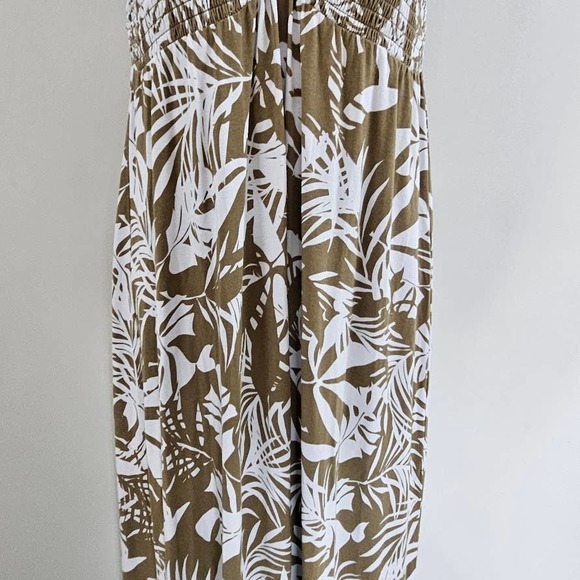 Tommy Bahama Maxi Dress Smocked Halter Hawaiian Floral Print Flowy Size SP - Picture 7 of 16